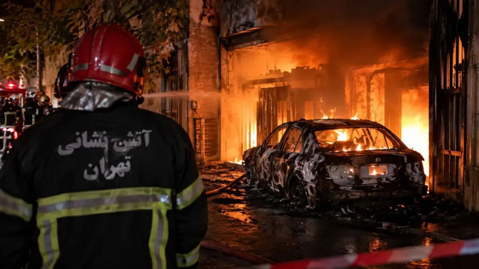 قتل مرد ۷۰ ساله در آتشسوزی عمدی تهران؛ متهم در مخفیگاهش جان باخت